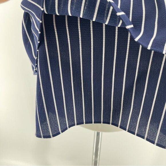 Forever 21 Women’s Navy Blue Striped Off The Shoulder Flowy Crop Top Small - Picture 5 of 12